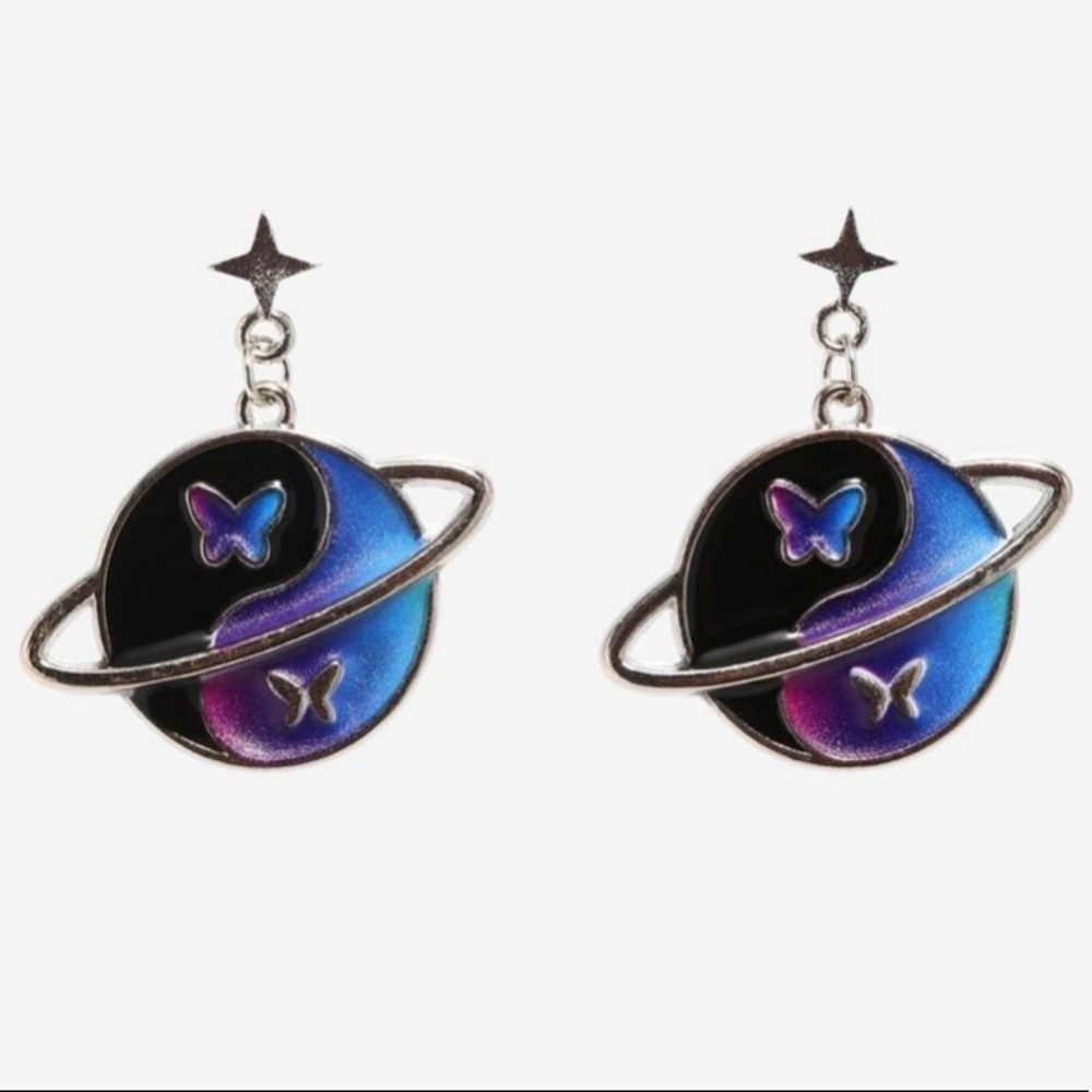 🪐Planetary Butterfly Drop‎ Earrings Hot Topic🪐